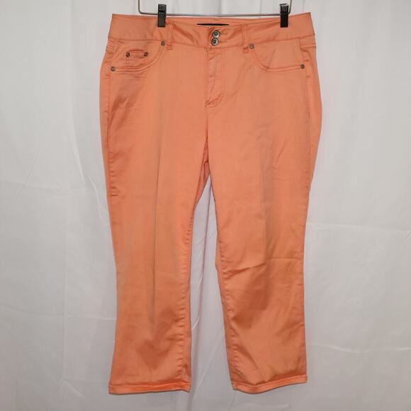 Cato Mango Contemporary Capris Pants Size 16 Front Back Pockets Inseam 23" - Picture 3 of 9